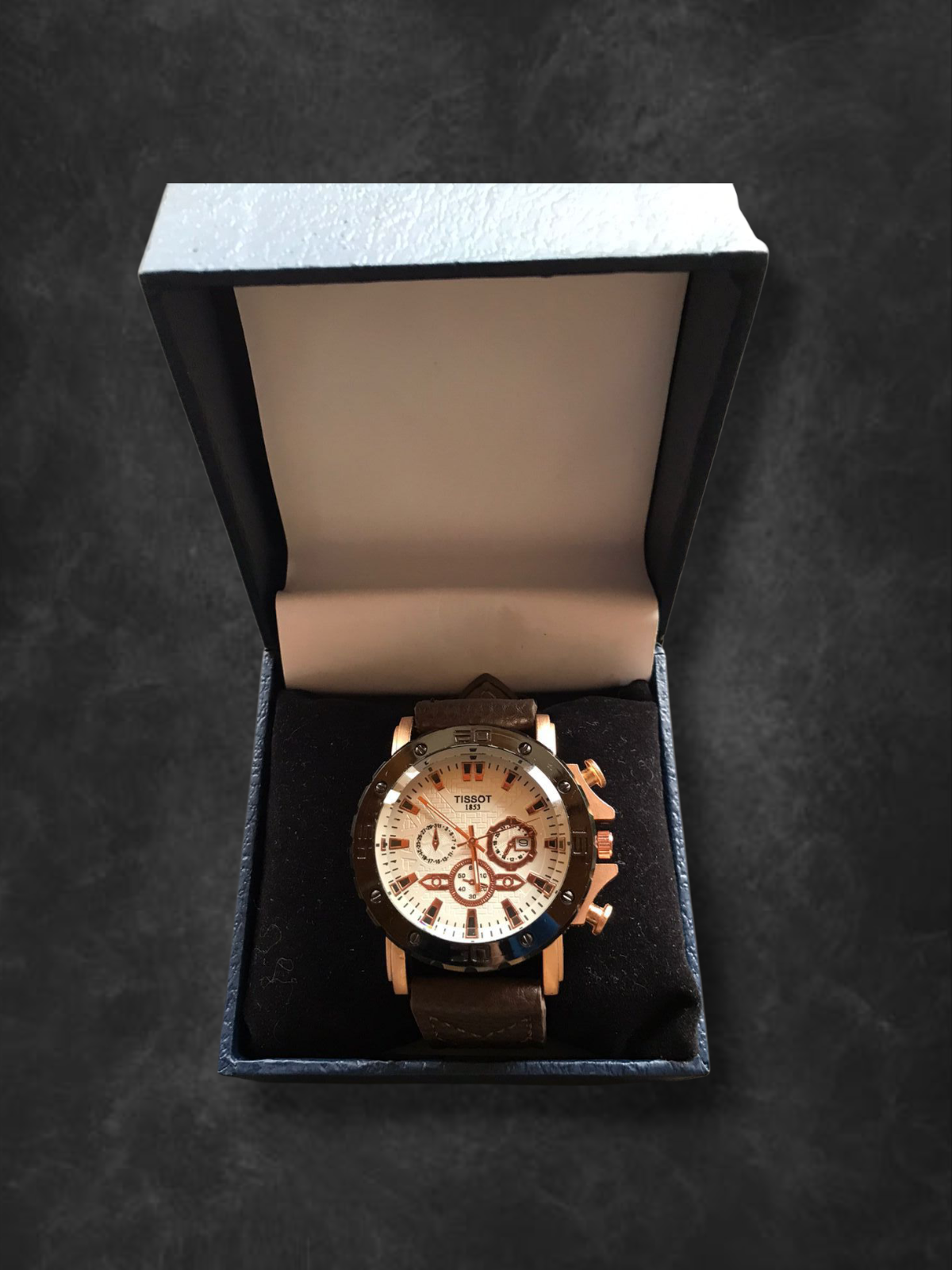 TISSOT WRIST WATCH