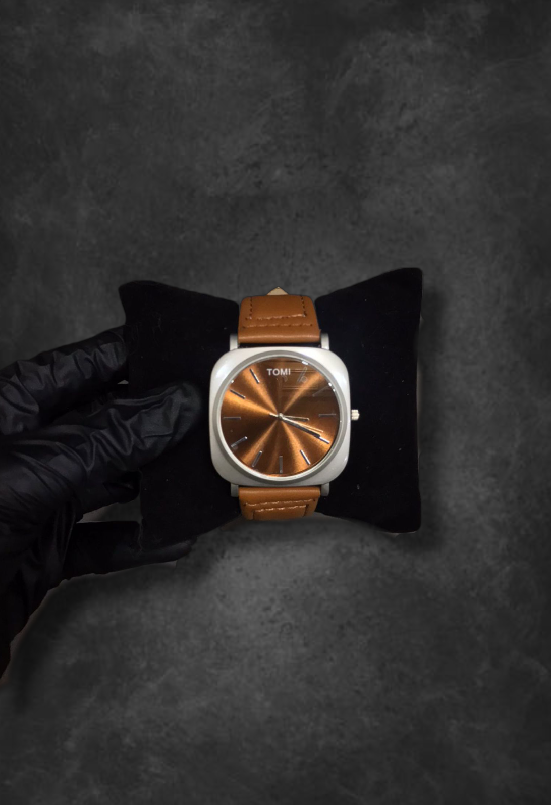 TOMI WRIST WATCH